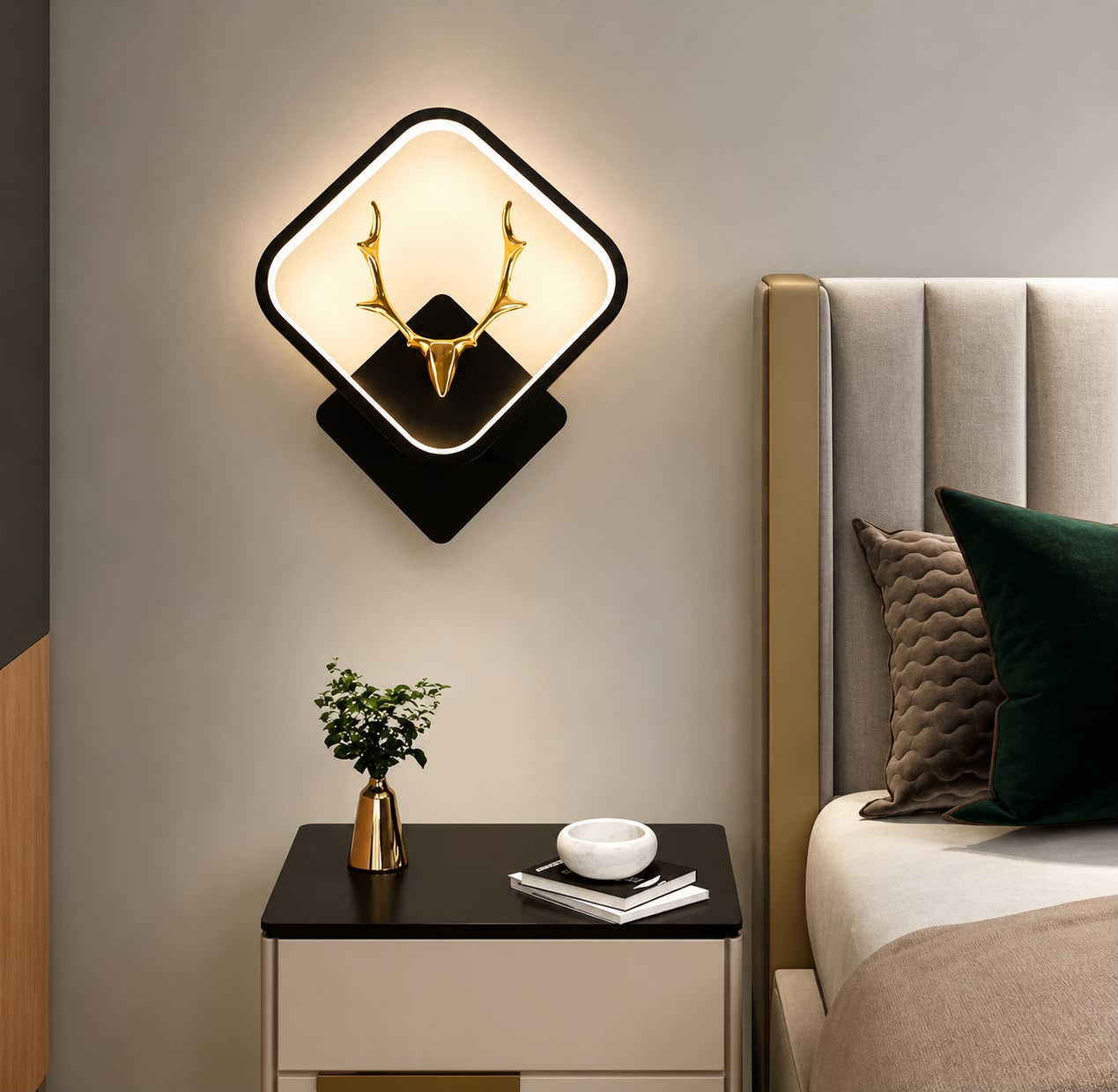 Glintac Deer Wall Light (BLACK)